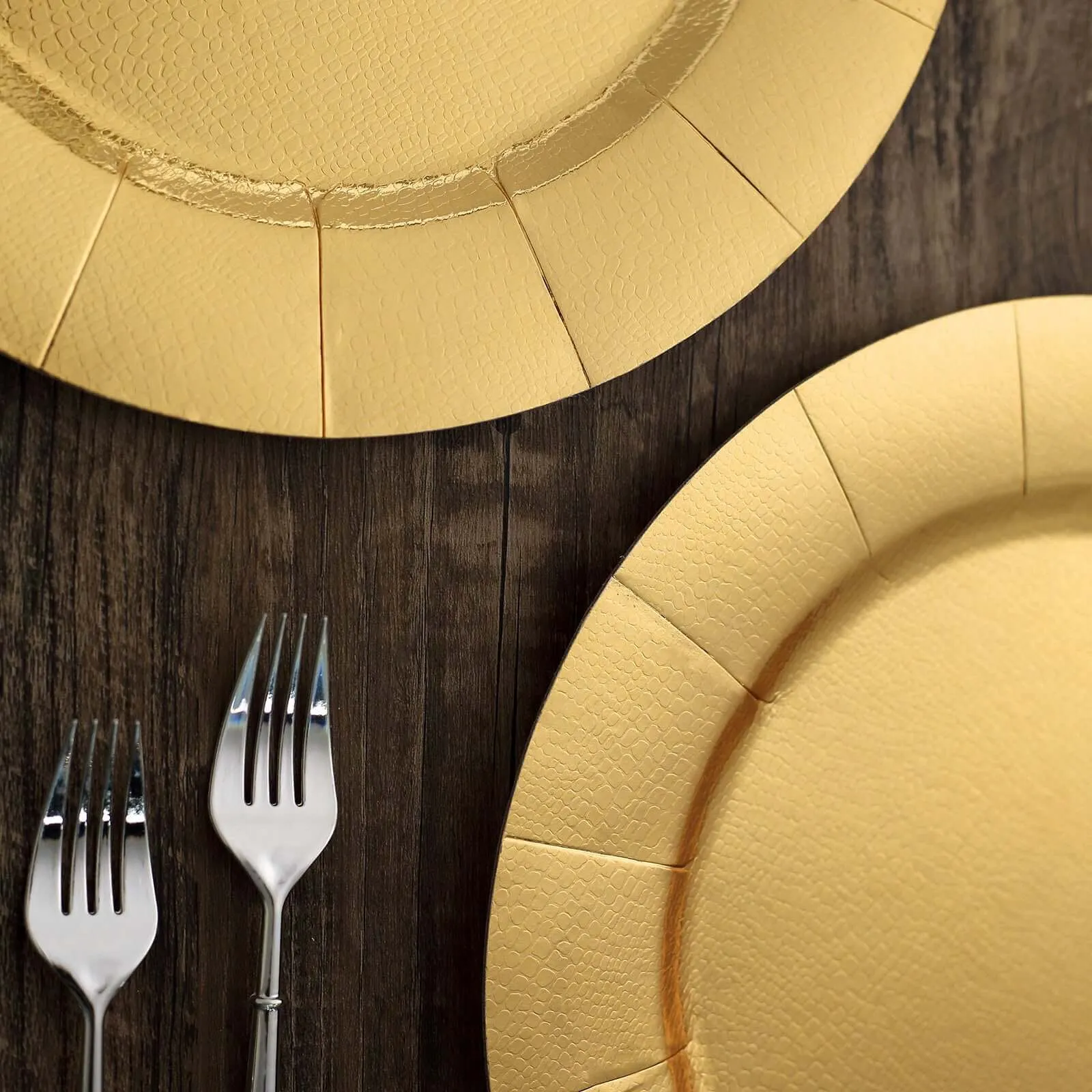 10 Pack Gold Disposable 13" Charger Plates, Cardboard Serving Tray, Round with Leathery Texture - 1100 GSM