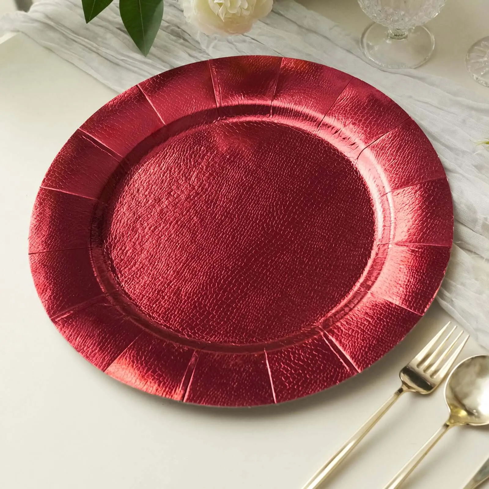 10 Pack Red Disposable 13" Charger Plates, Cardboard Serving Tray, Round with Leathery Texture - 1100 GSM