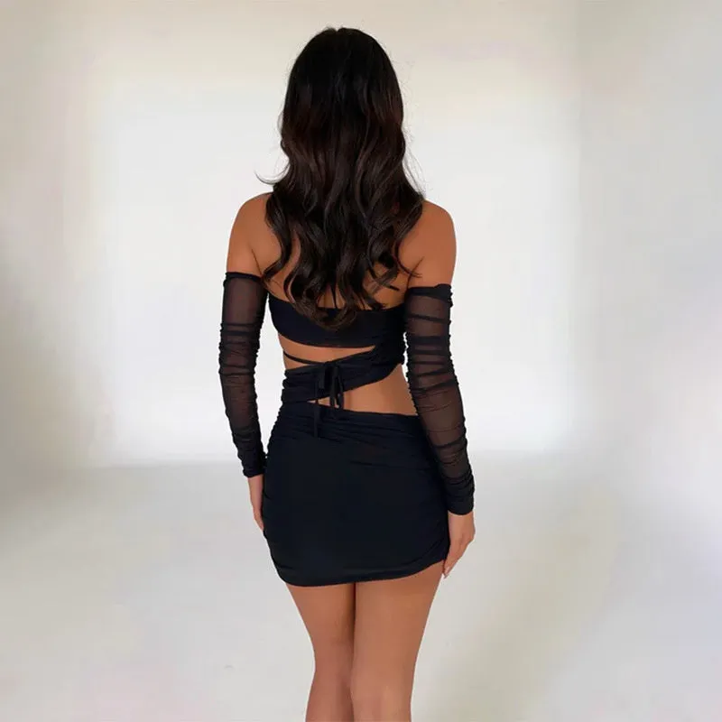 BerryBetty - Cecil Black Hollow Out Cut Out Halter Backless Mini Dress